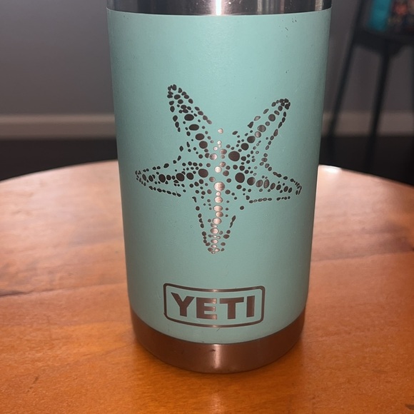 YETI Seafoam Travel Mug - Picture 4 of 6